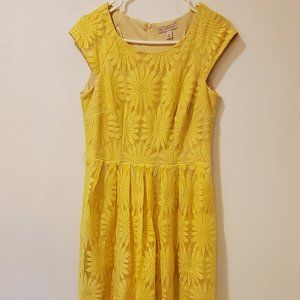 DB fit and flare dress - Yellow lace floral sz 8
